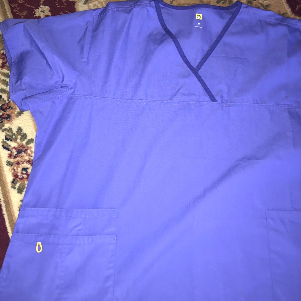 WonderWink scrub Top